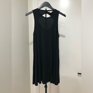 464. Soft & Sexy Black Dress